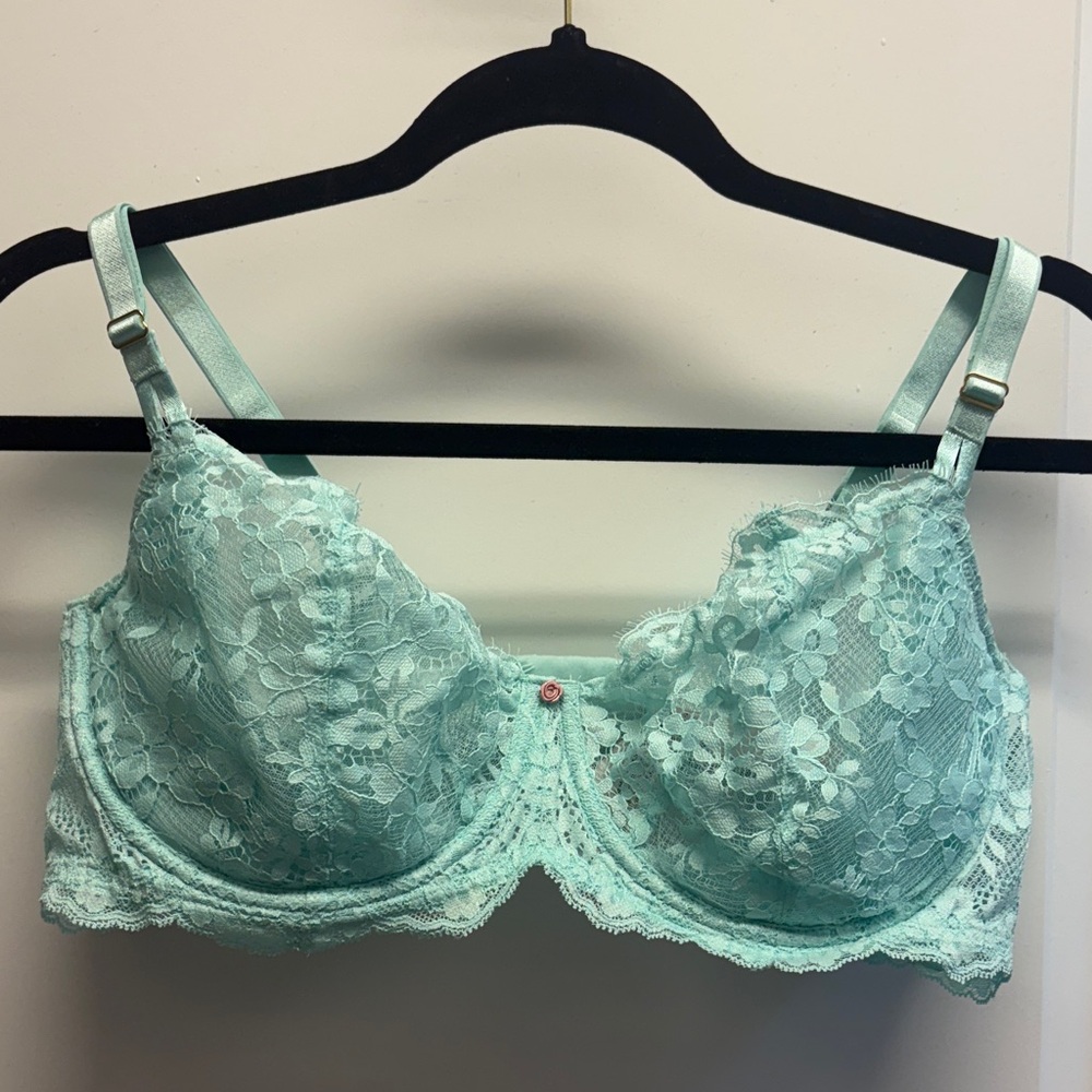 Victoria's Secret Lace Bra in Light Blue